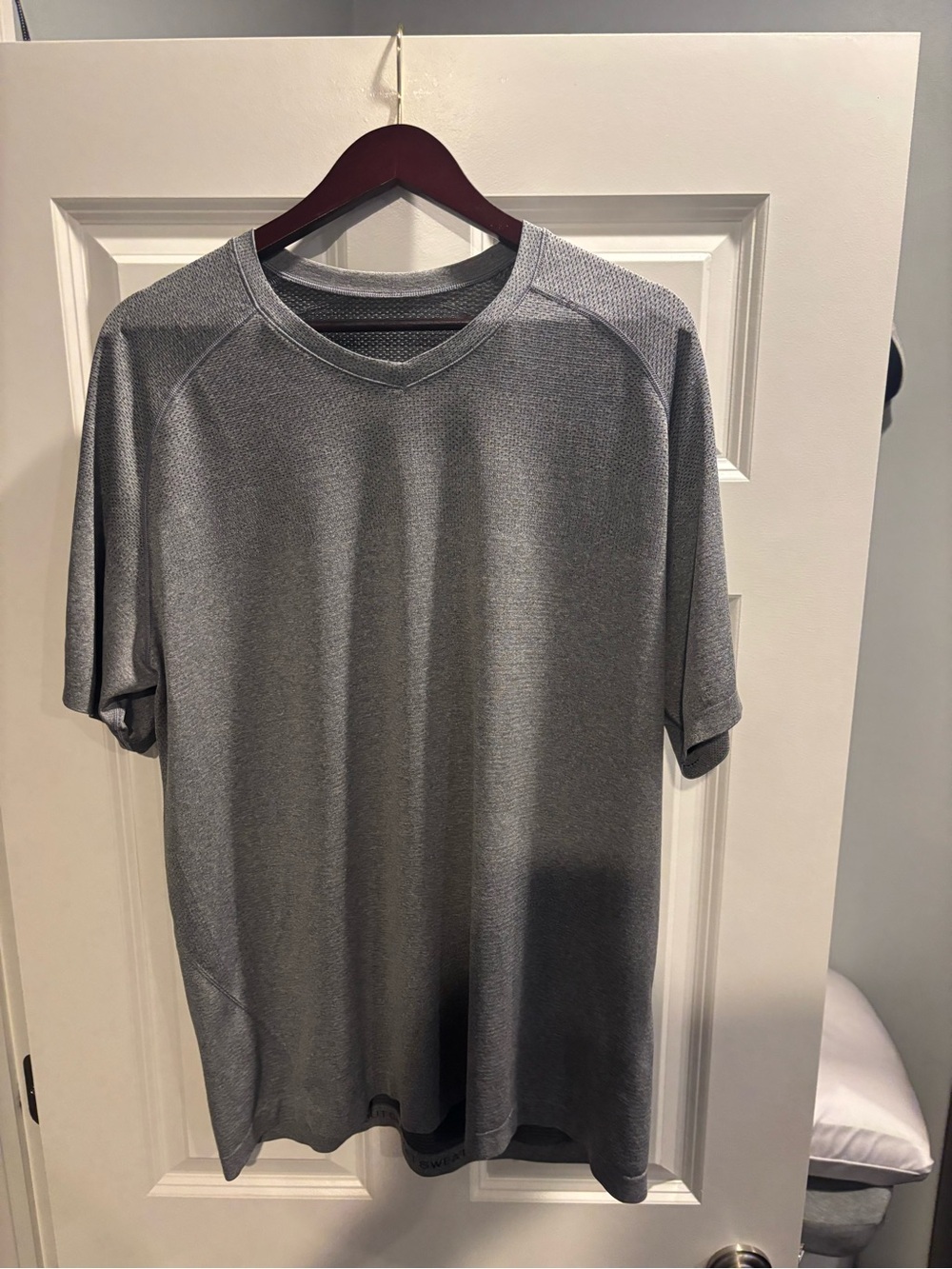 Men's Gray Lululemon Performance Crewneck Shirt